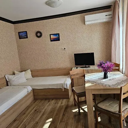 Appartement Marinela 2 *